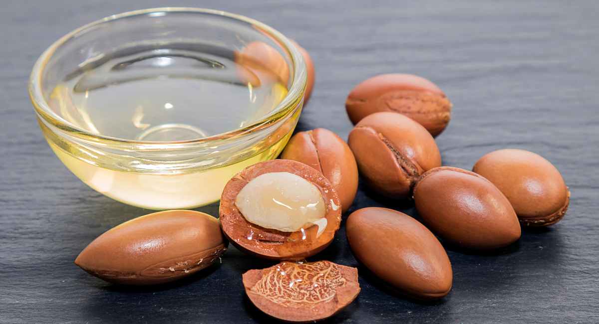 Arganų aliejaus poveikis plaukams ir galvos odai